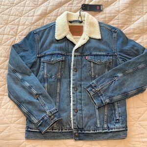 NWT Levi’s insulated Sherpa denim jackets Mens S